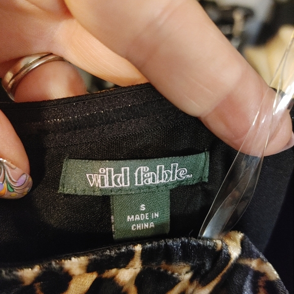 Wild Fable Sleeveless Animal Print Velour Dress, Ties Around Neck. Size Small - Picture 6 of 7